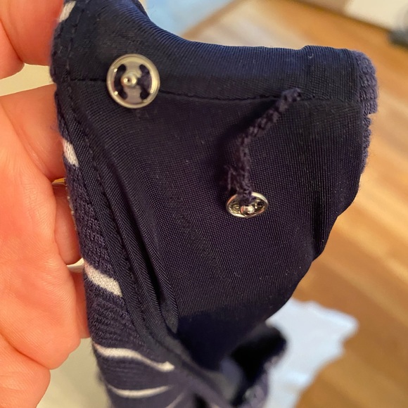 A Pea in The Pod Navy Dress - Picture 4 of 5